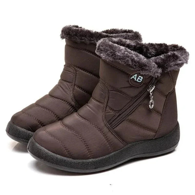High, lined, waterproof boots for winter - NovaWarm